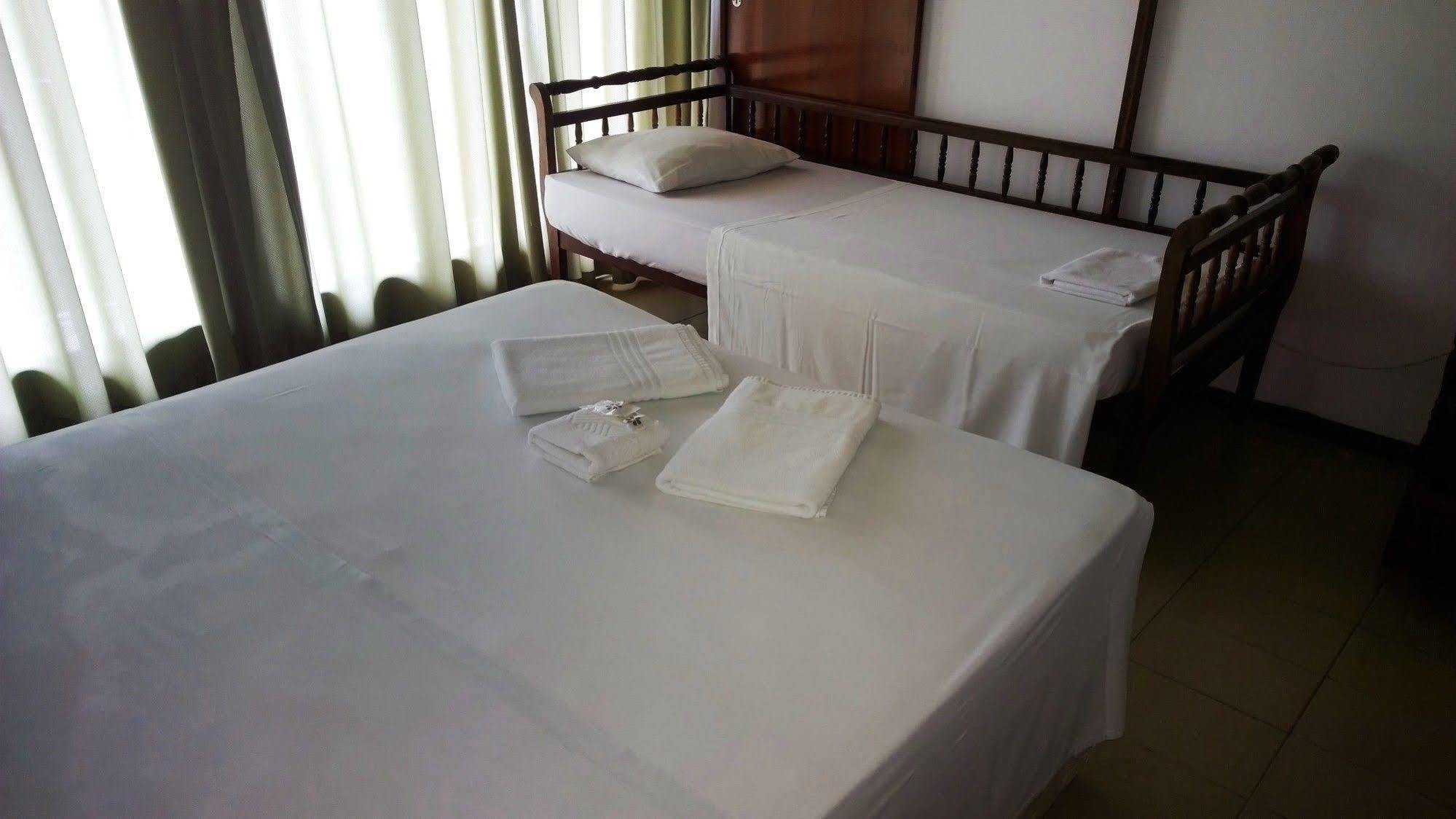 Hotel Picarras Penha  Esterno foto
